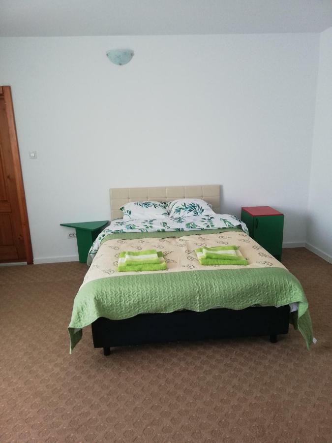 Pensiunea La Safari Targu Neamt Luaran gambar