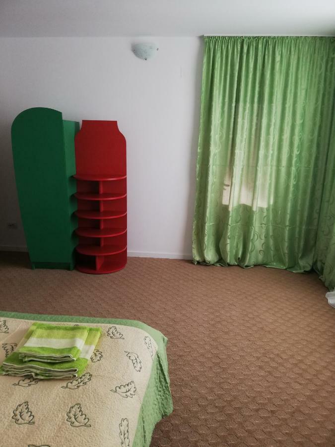 Pensiunea La Safari Targu Neamt Luaran gambar