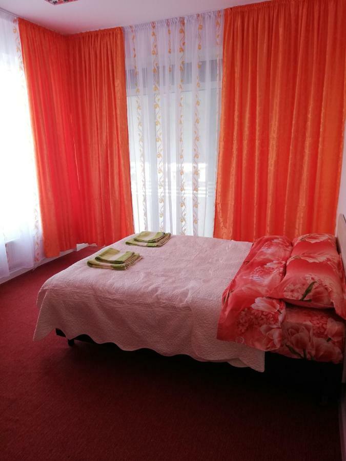 Pensiunea La Safari Targu Neamt Luaran gambar