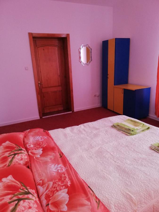 Pensiunea La Safari Targu Neamt Luaran gambar