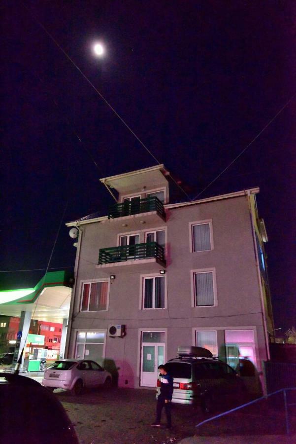 Pensiunea La Safari Targu Neamt Luaran gambar