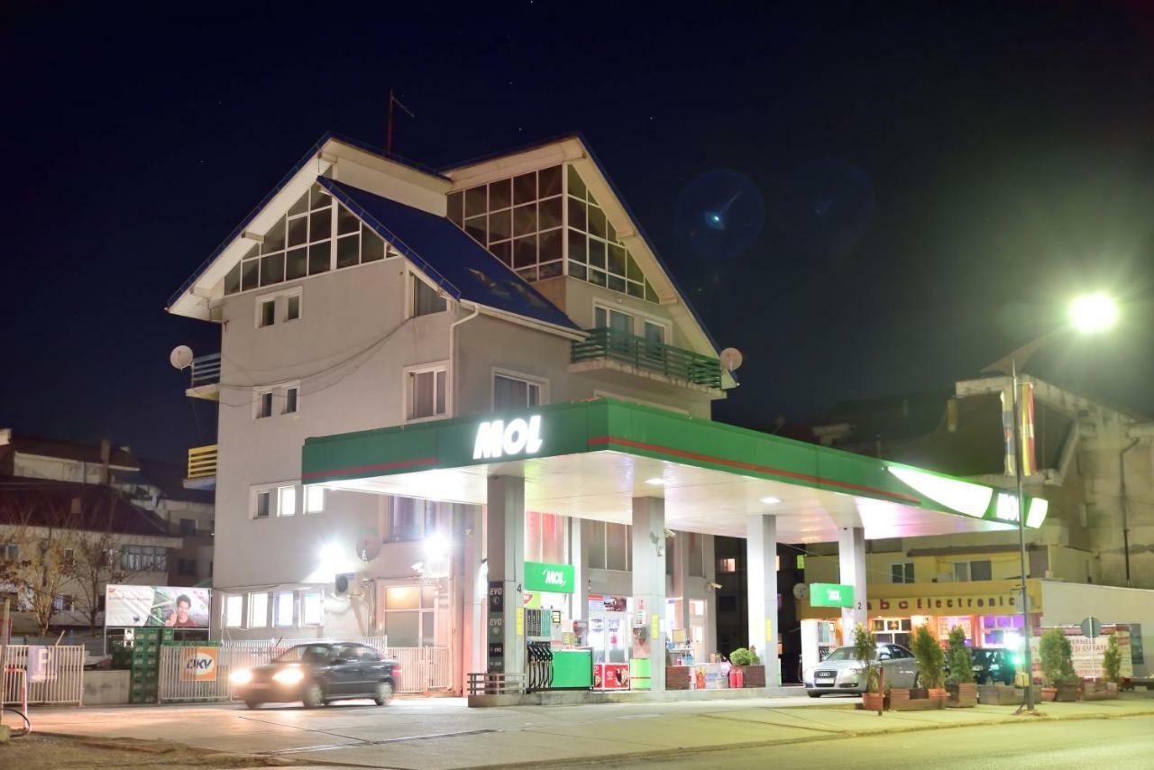 Pensiunea La Safari Targu Neamt Luaran gambar