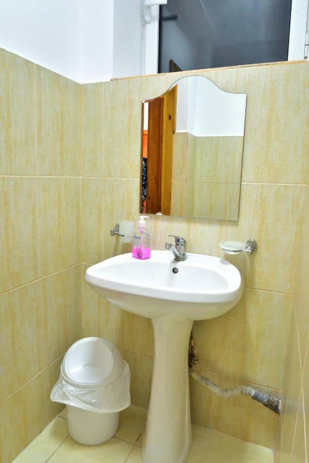 Pensiunea La Safari Targu Neamt Luaran gambar